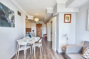 Studio with balcony overlooking the Retiro Park - Image 2