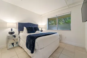 2BR Sailboat Bend Apartment 728-3 - Image 5