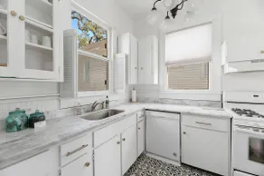 Beautiful Midtown Home;Walk to Mardi Gras, Pets Ok - Image 2
