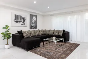 Granada Hills Estate | Lap Pool, Spa & Guesthouse - Image 4