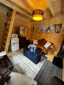 The Victorian Cabin - Image 4