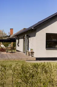 Newly renovated modern house in Brøns - Image 2