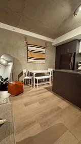 Modern Spacious 2B 2.5B spacious town house - Image 2
