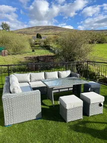 Kylemore Lakeview Retreat - Image 3