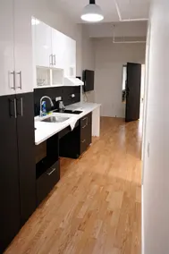 Trumbull ST Fully Furnished Loft Style Apartment - Image 4