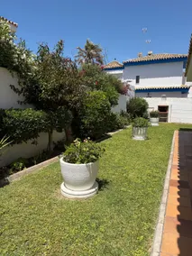 Beachfront villa, La Barrosa - Image 4