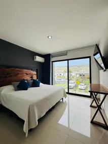 Casa Aurora | Beautiful Panoramic View of the Forest - Image 2