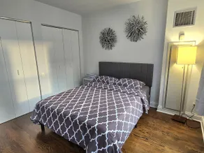 Central downtown home in Loop - Image 3