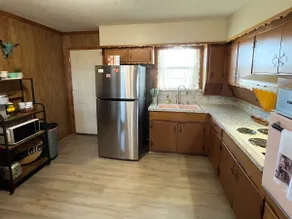 Cabin on a Cattle Ranch near Lake Fork - Image 2