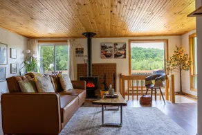 Cozy Little Lakefront Cottage with Outdoor Patio - Image 3