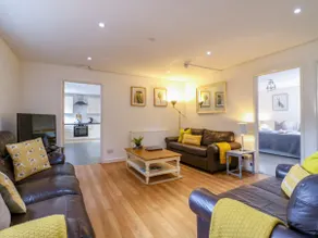 BB House - Image 5
