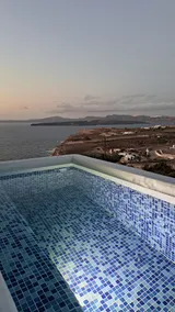 Three bedrooms apartment with sea view. - Image 4