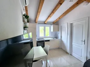 Studio Stone House - Image 2