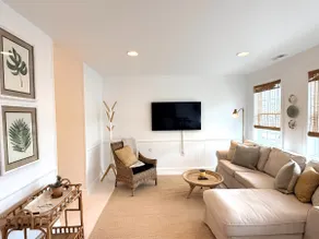 Deluxe Condo on 96th Street (Turtle Condo) - Image 3