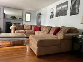 NEW: Spacious Quaint & Convenient Hideaway! - Image 3