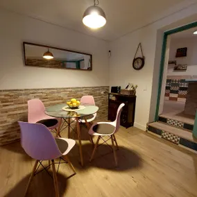 Cozy Townhouse - Image 3