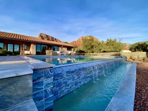 Hike Paradise with infinity pool endless views - Image 2