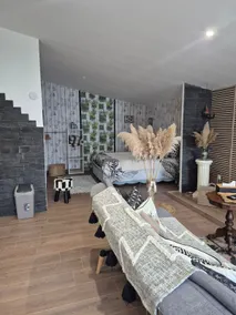 Close to Narbonne Spacious apartment with hot tub - Image 2