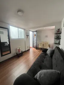 Studio apartment close to downtown - Image 2