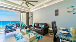 Beachfront luxury apartment - Image 3