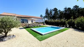 Beautiful 5-star air-conditioned villa with heated pool - Image 2