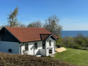 Stay in an apple grove in Kivik - Image 3