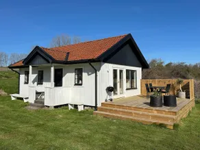 Stay in an apple grove in Kivik - Image 4