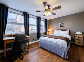 The Loft Inn Cornwall | 4BR/3BA+Rooftop Hot Tub - Image 5