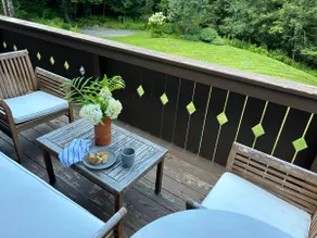 Cedar Chalet: Cozy, Updated, And Secluded - Image 3
