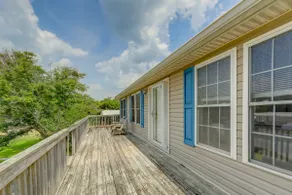 Coastal Emerald Isle Retreat w/ Deck & Grill! - Image 2
