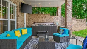 Lakefront Retreat w/Dock, Hot Tub & Firepit - Image 4