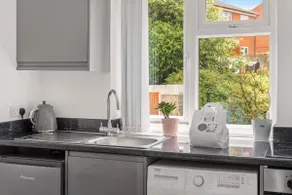 Badger Haven: Apt 3 | Cosy Apartment in Brackley - Image 2