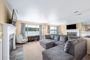 Lakefront Condo with Stunning Views - Image 2
