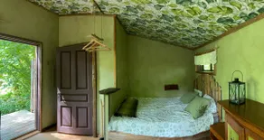 Rå naturhotell, Lövet - Image 3