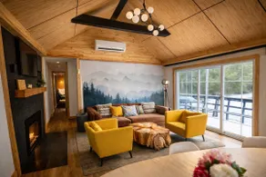 Romantic getaway 3BDR 2BTH HotTub Sauna Fireplace - Image 4