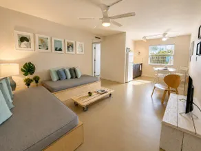 Wynwood#2- Artsy 2BR ground floor + Free Parking - Image 2