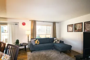 Entire3BHome|KBed|LargeHouse|Mins toWEM|Sleeps8|AC - Image 4