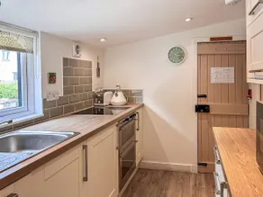 Broom Cottage - Image 5