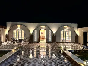 West Bank Luxury Home Sleeps 8 with Pool - Image 5