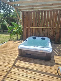 Charming cottage with jacuzzi - Freshness and calm - Image 4