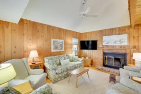 Kennebunkport Getaway w/ Grill: Walk to Beach! - Image 4