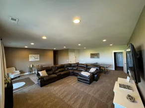 Lake Sakakawea Home - Image 3
