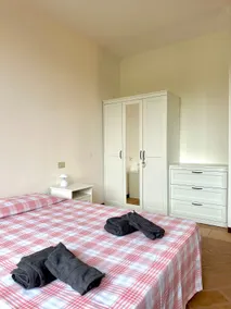Apartment with swimming pool - Image 2