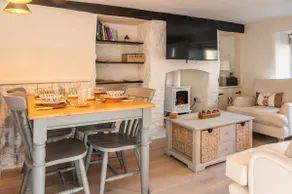 2 Candlemas Cottage - Image 2