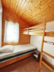 Beautiful shaded chalet - Image 3