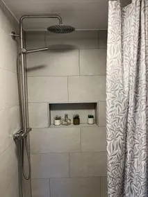 Apartment in basement villa - Image 5