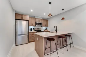 2 bedroom Luxe home King bed 22 mins downtown - Image 4