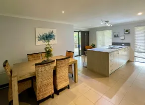 Seas The Day - Walk to town square - Image 3