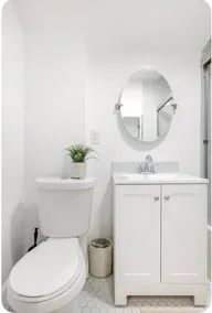 Modern 1BR Near NYC Train • Free Parking/Fast WiFi - Image 5