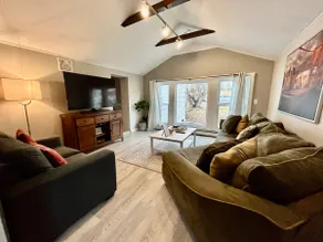 1 Bedroom Spacious Pet Friendly Inn - Image 4